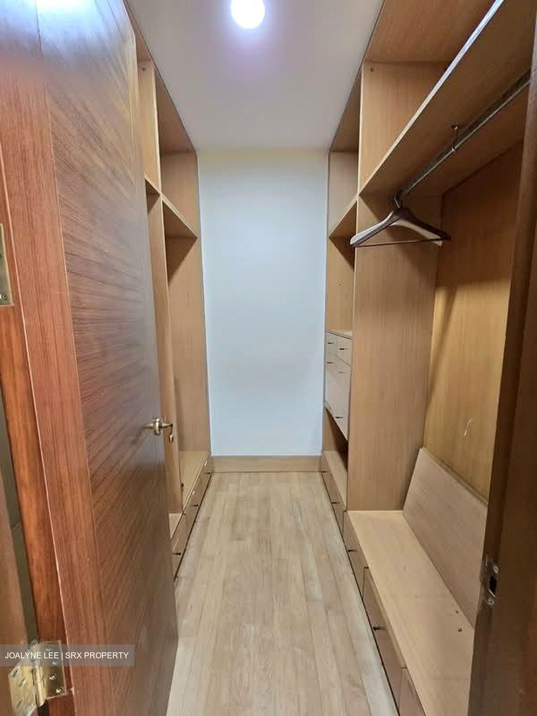 Chelsea Gardens (D10), Condominium #537257011